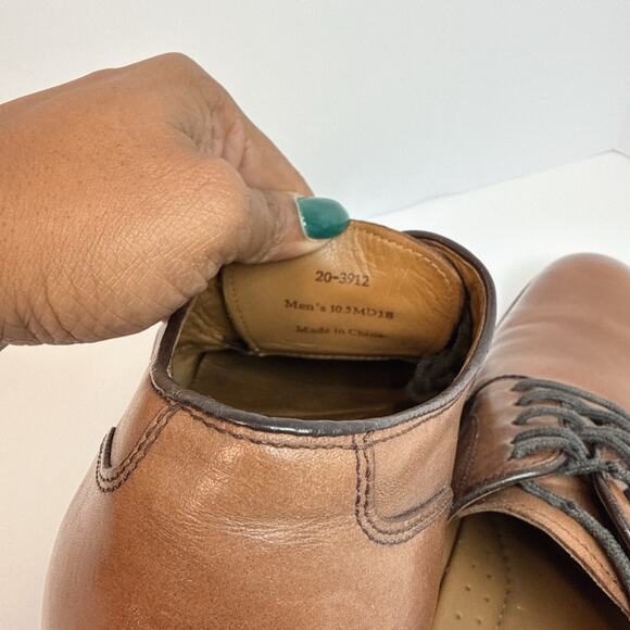 Johnston & Murphy Reeve Plain Toe | Brown | 10.5 - Picture 7 of 9